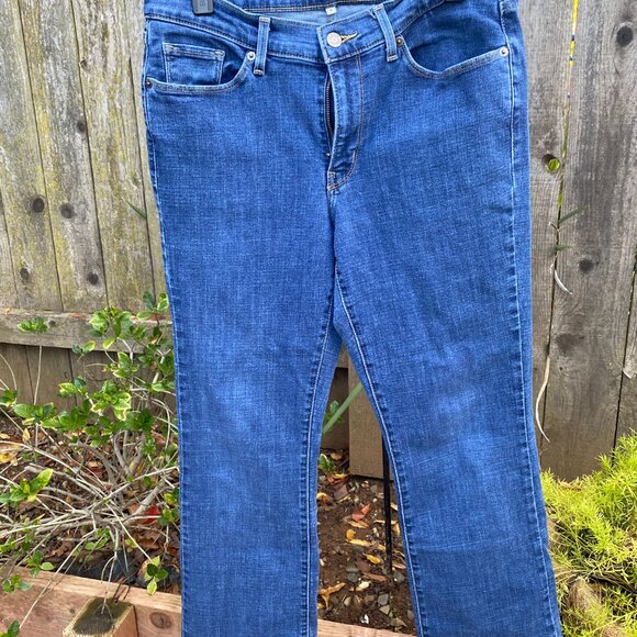 Levi's Classic Boot Cut SZ 8 S - Picture 3 of 6